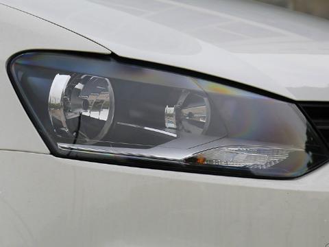 大众眼看着宝骏抢走销量第一宝座，怒降1，5万，6