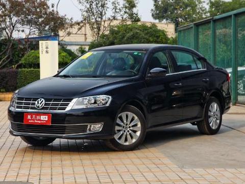 前几天去朋友那里，他刚购买了一辆大众朗逸