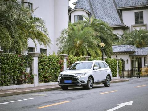 20万能买到最安全的合资 SUV，欧蓝德这些配置你知多少