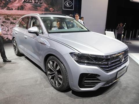 全新途锐亮相颜值帅到掉渣，内饰科技感完虐奥迪Q7，只看价格了