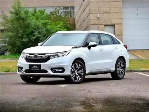 十代雅阁出师不利，5月销量仅为4976辆，不如迈腾一半！