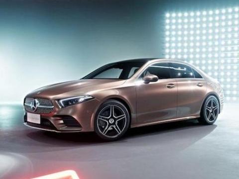 号称「史上最便宜奔驰」的 A-Class 四门版，