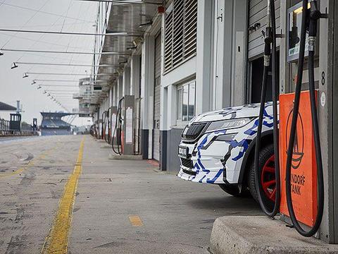 全球最速7座SUV诞生，不是奔驰宝马，而是斯柯达