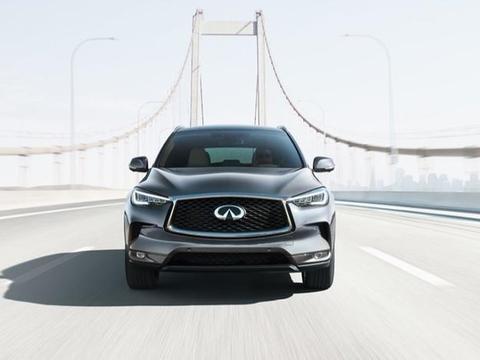 英菲尼迪这次真的要拼了，新车全面升级，2.0T动力只卖30万