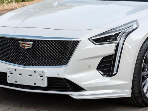 国产新款凯迪拉克CT6曝光，比奥迪宝马更霸气！配四根排气管