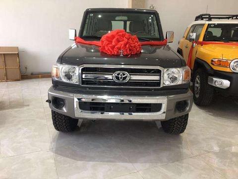 电子系统泛滥的时代 LC76唯一的电动就是车窗还受那么多人的青睐