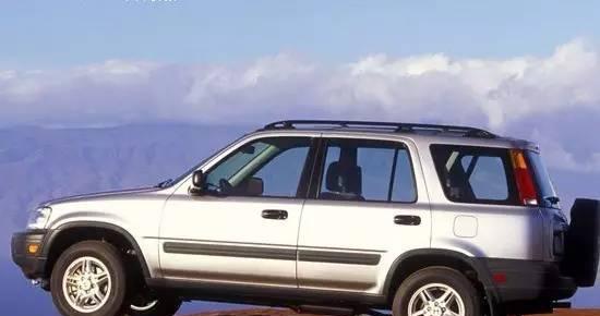 日产奇骏与本田CR-V的距离: 从跟班到威胁一个质的超越