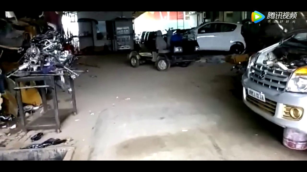 新时代敞篷车，倒车还会唱歌，五菱之光亮了