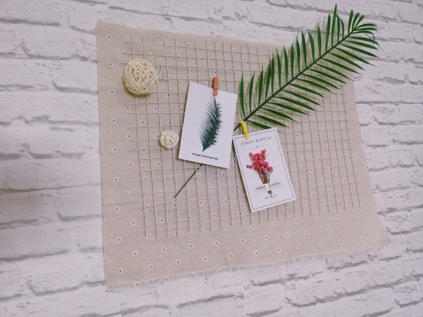 自己亲手diy网红网格照片墙,方法很简单,效果很