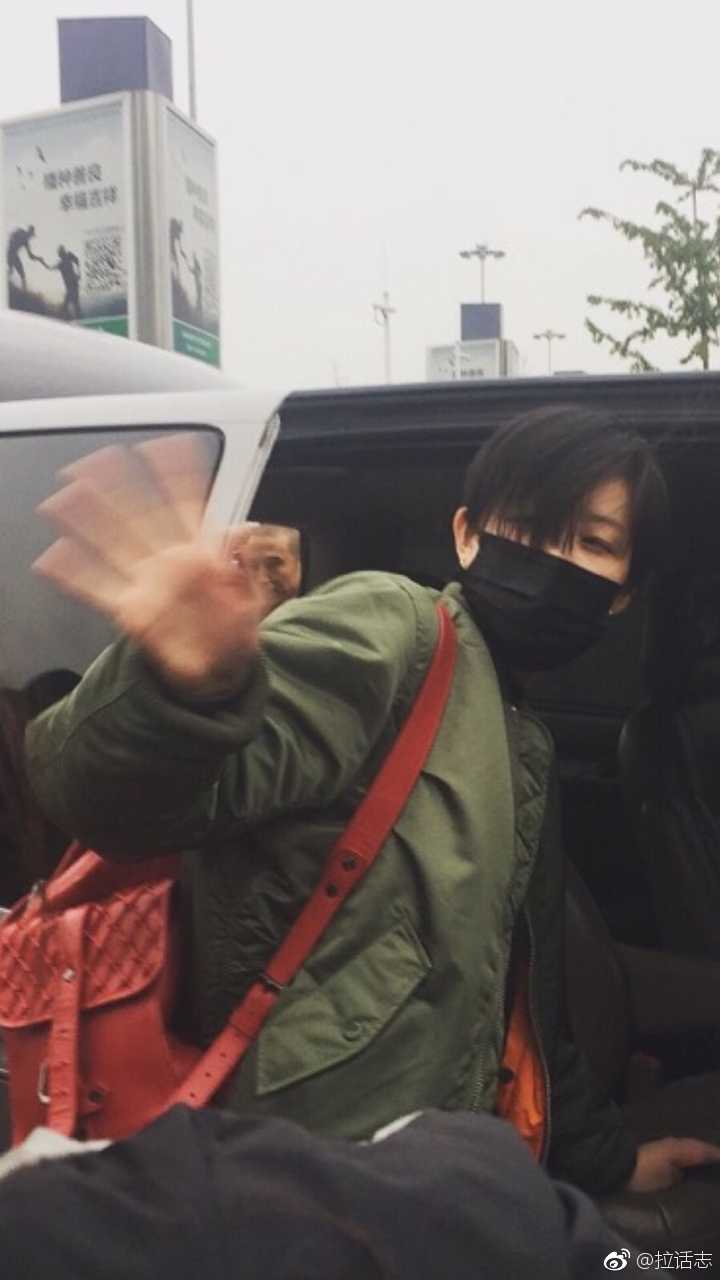 昨天有人拍到李斯丹妮去参加了《中国新说唱》