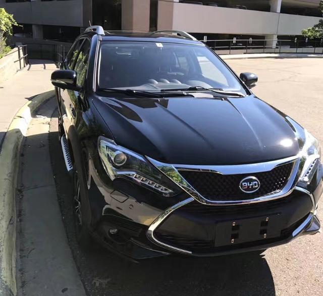 比亚迪唐停在美国某汽车公司大院, 中国品牌也要被“抄袭”了?