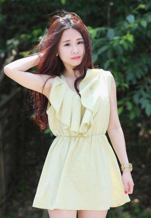 儿子外出, 我听到儿媳房里传来异常声音, 在门口偷听后我瘫软在地