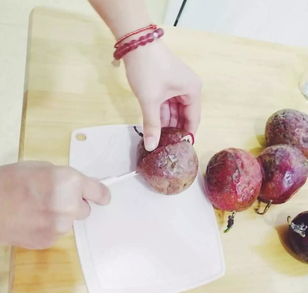 某短视频上超火的自制网红饮料了解一下