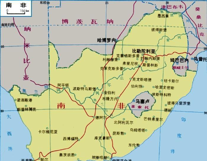 埃及经济总量排名_埃及金字塔图片(3)