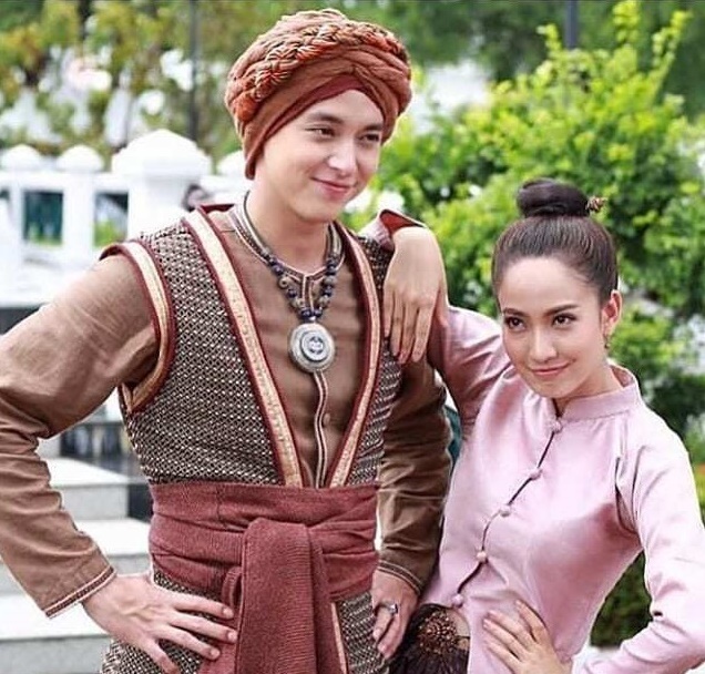 《同一片天空》泰剧 今日的中字 1-9 第九集 点