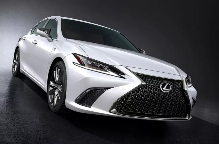 雷克萨斯陈忱：全新ES演绎兼融之道，诠释卓越品质