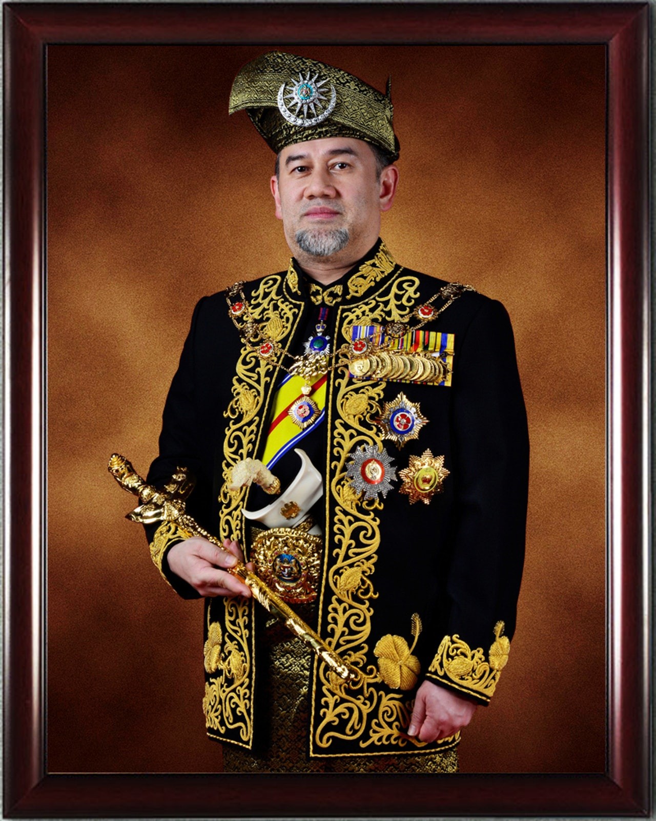 名义上的最高元首:神秘的马来西亚王室 九个王室,国王
