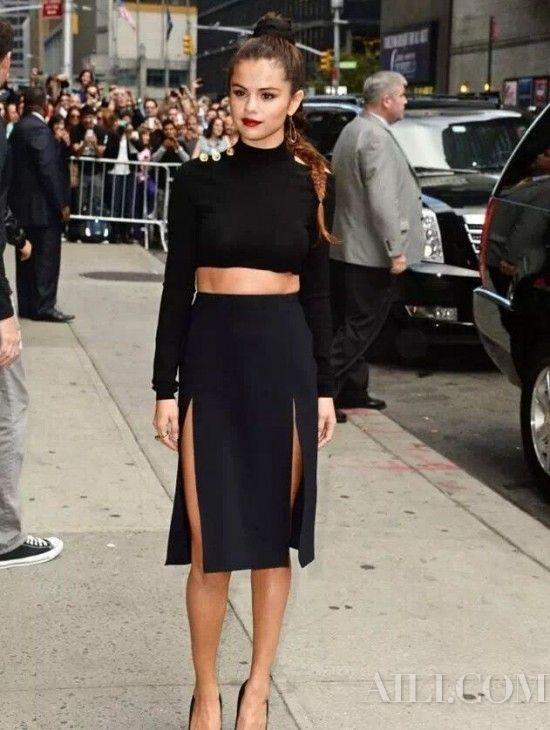 教你如何选择把开叉裙子穿的长高五厘米?