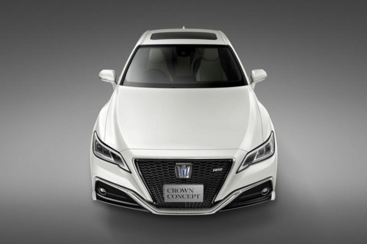 丰田的沉痛，国内的悲哀，15代皇冠涅槃重生，却将永久离开