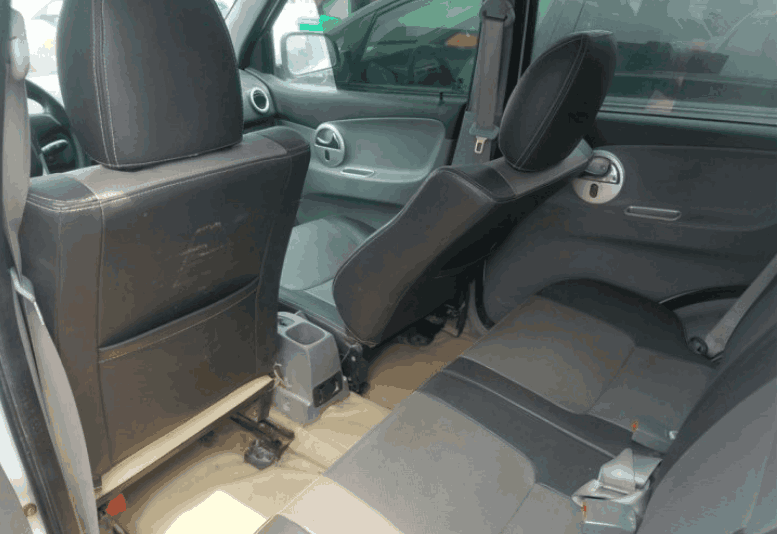 新车上路5万, 现在只需2万, 外观时尚, 老百姓也买得起