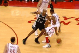 nba历史秒针上的奇迹:麦迪35秒投进4记3分,布朗呆住没