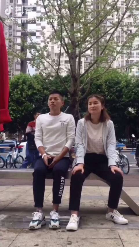 宝哥最近有点烦恼,于是江妹儿特地去采访了一下