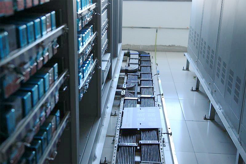 计算机联锁控制室内设备安装及配线施工,中宁东区间室外信号箱盒,轨道