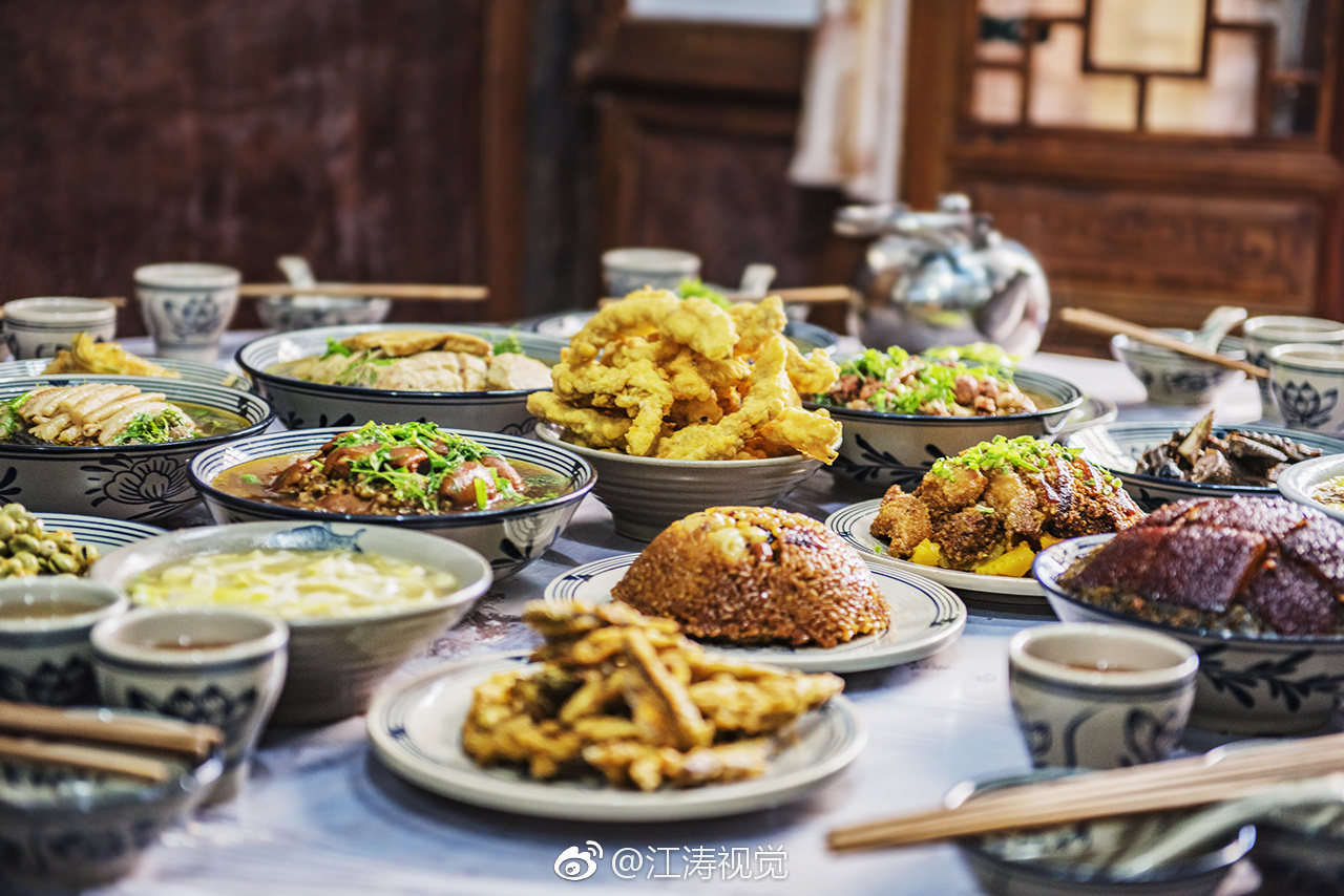 巴中十大碗是巴中特有的美食形式也是川北最具特色的宴席之一