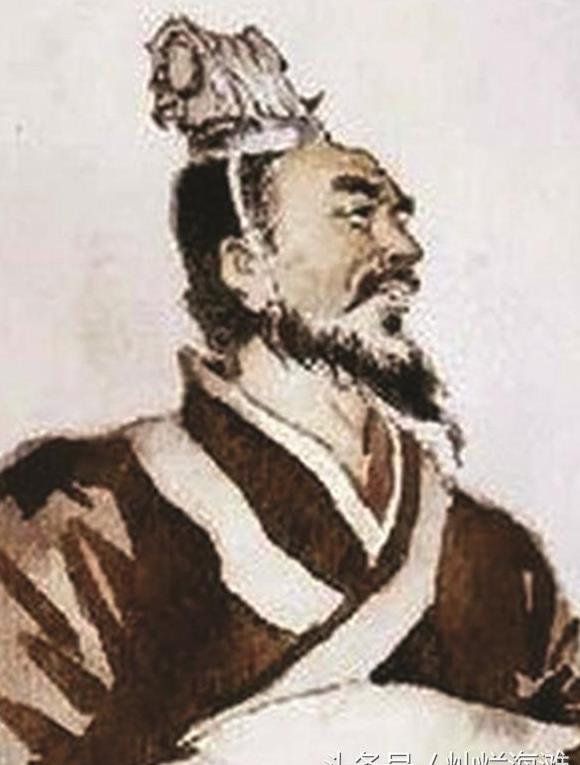 曹操权倾朝野之际,此人说了句话,曹操从此再也