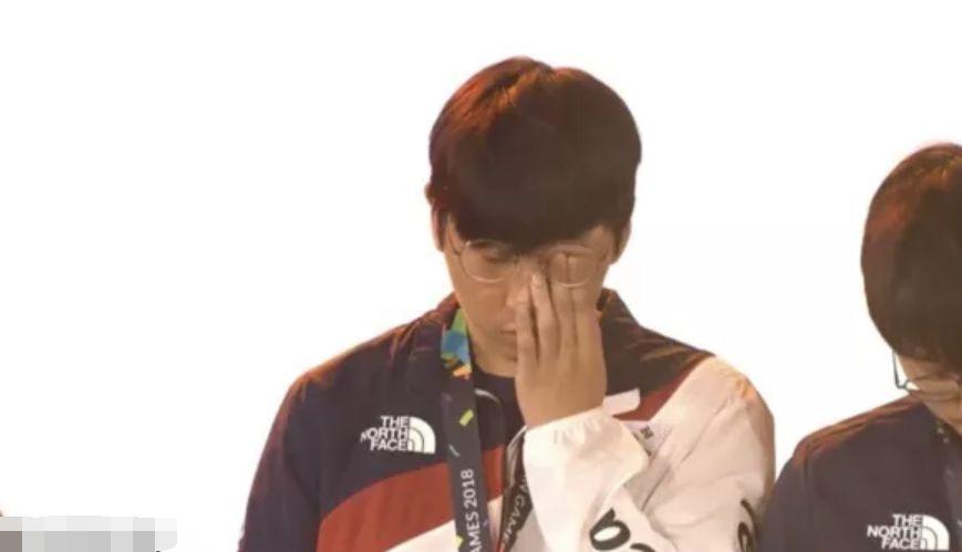 这么真实? 与Uzi对线的Ruler直接被打哭! Fake