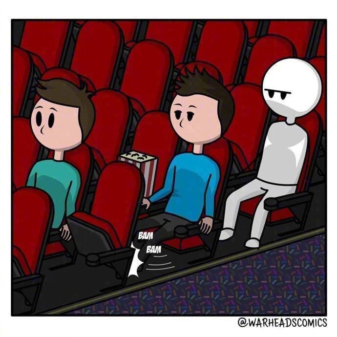 电影院碰到有人踢你凳子,应该每个人都想这么干吧