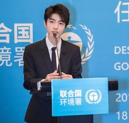 “迷人”的粉丝经济