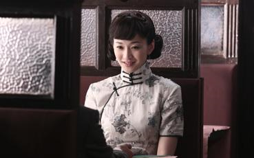曾被梅婷当场捉奸，李小冉两次为他堕胎，现50岁低调再婚