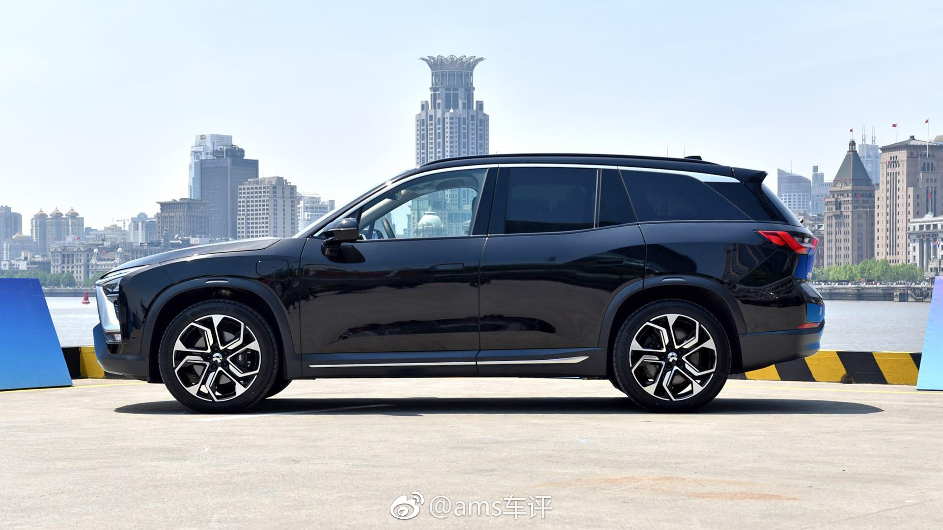 日前,蔚来汽车公布了蔚来ES8保养时间、项目和相关费用