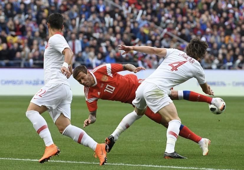 近三届世界揭幕战东道主不败 热身赛低迷,俄罗