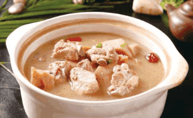 立秋后要多喝汤, 这5种汤经常喝, 皮肤变好抵抗