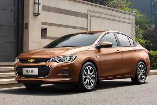 10万落地买家庭轿车，这5款最热销！