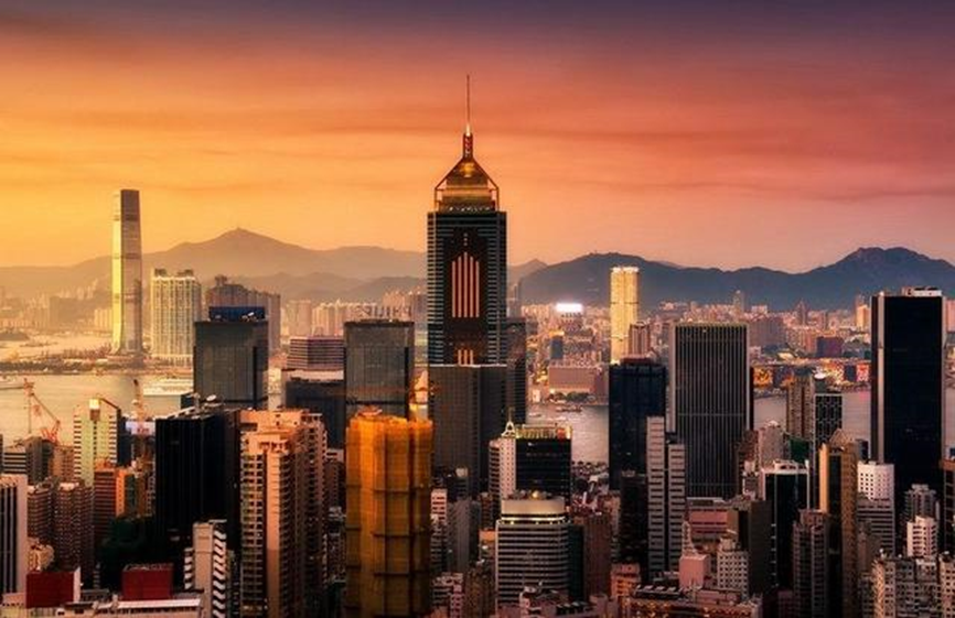 香港普通人一个月工资有多少?这答案你想不到