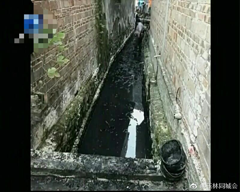 这条臭水沟终于被治理了