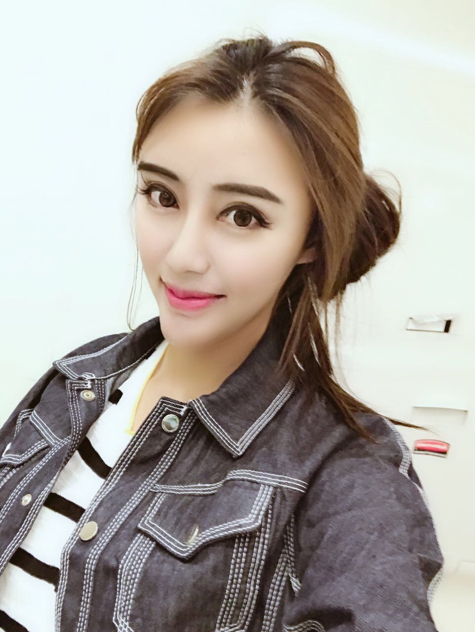 的女神小姐姐 身高172 体重50kg 爱好旅行~