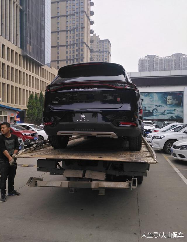 帅到掉渣: 唐二代燃油版到店实拍, 网友: 愿20万买它也不买领克02