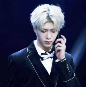 范冰冰为弟弟更换微博头像,网友:姐姐对弟弟的