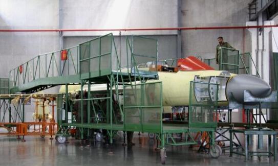 巴铁一个中队的枭龙服役: 对抗战中完胜F16