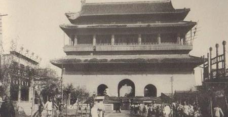 中国不仅有个天安门,还有个地安门,现在却再也