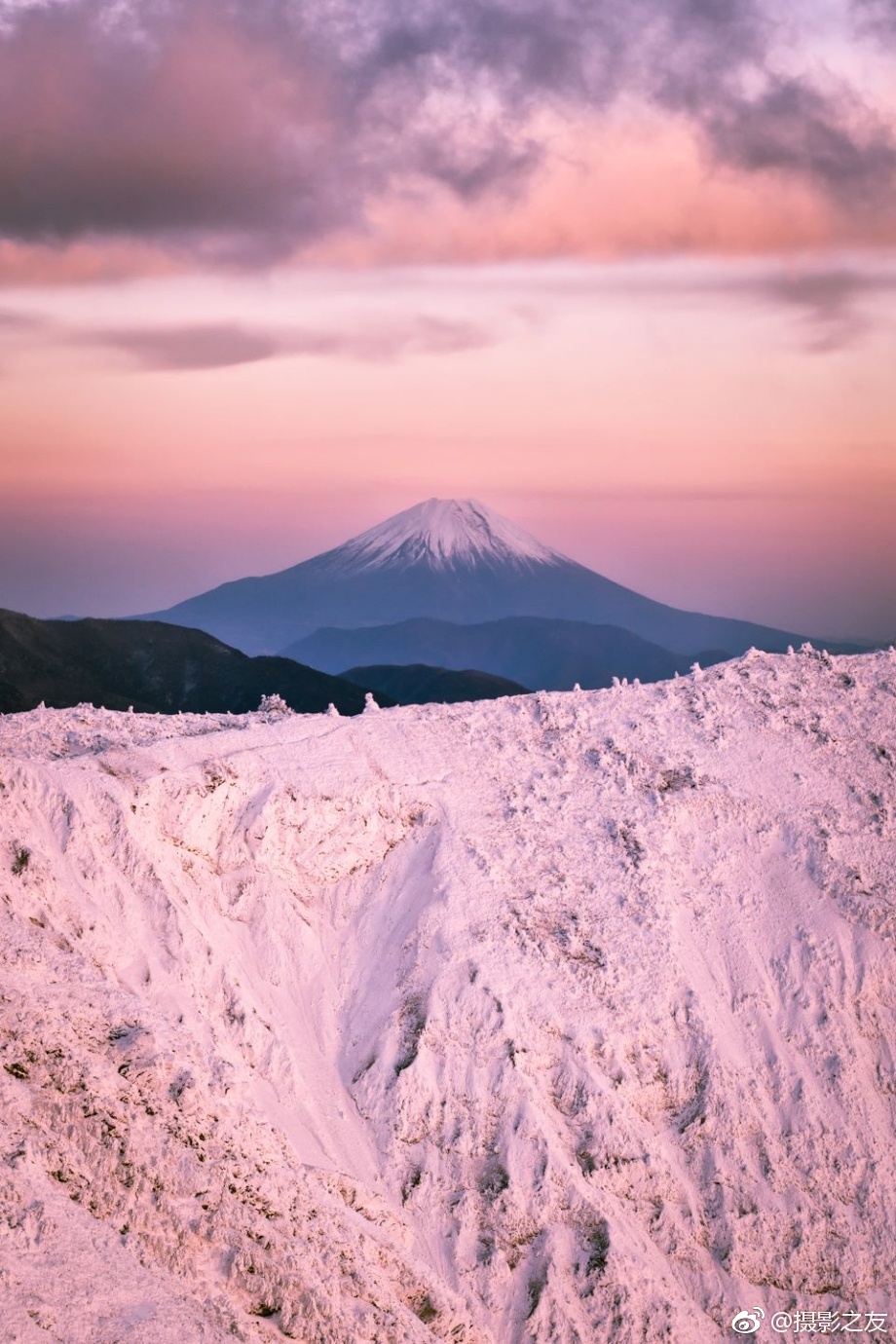 富士山,白扇倒悬东海天 | 摄影师Yuga Kurita