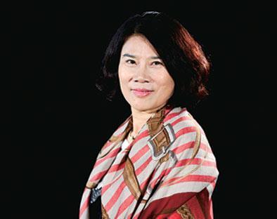 王健林的儿子和董明珠的儿子同为富二代，座驾却相差十万八千里！