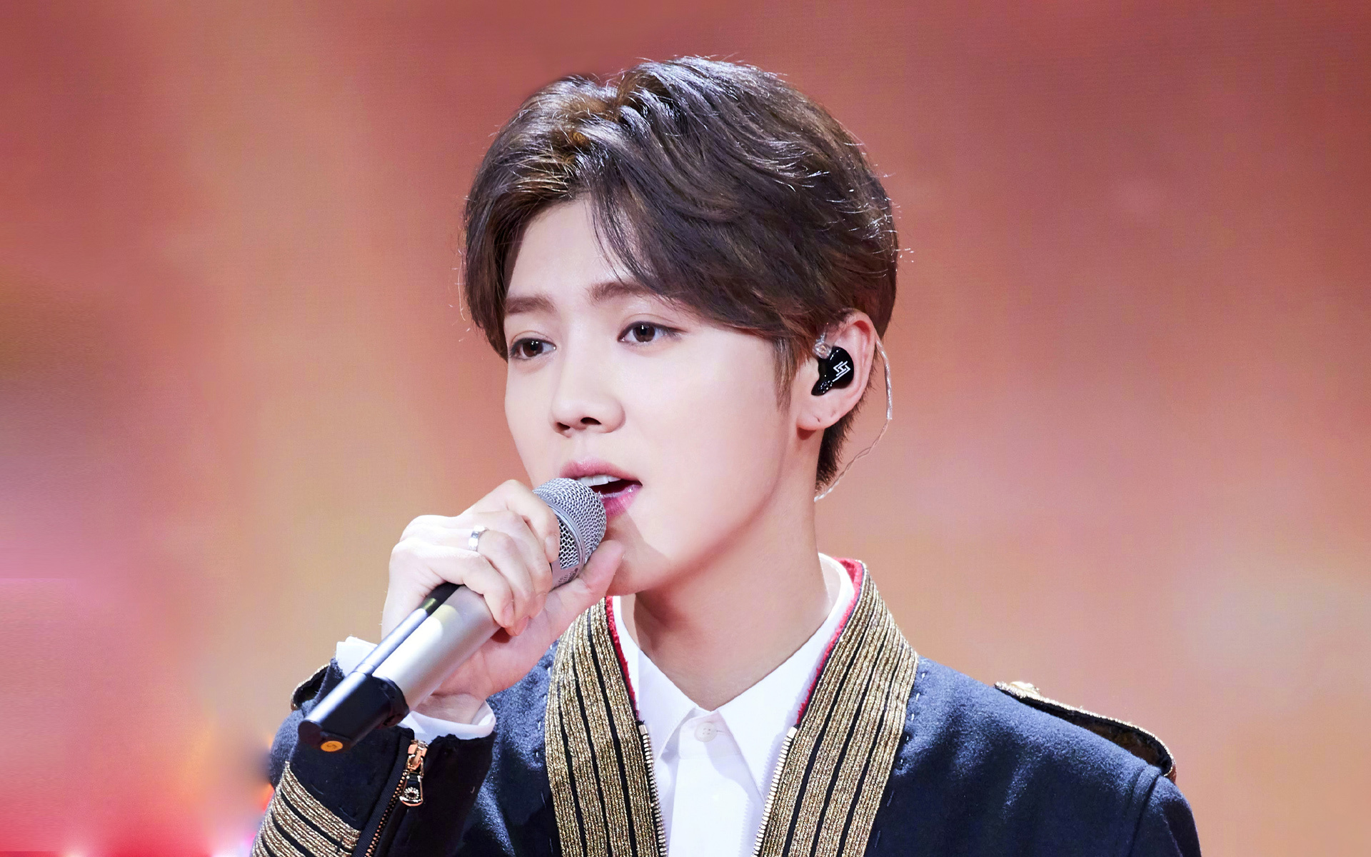 鹿晗最新写真2018