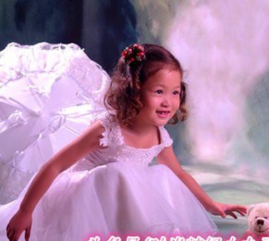 三岁幼儿天生卷发怎么梳好看?六款发型推荐!简单易学