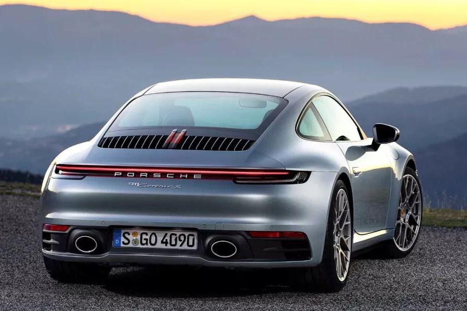 第八代全新保时捷911实拍！内饰巨变，售价149.8万元起！