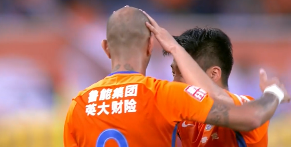 山东鲁能3:1上海申花,登巴巴、粟鹏破门